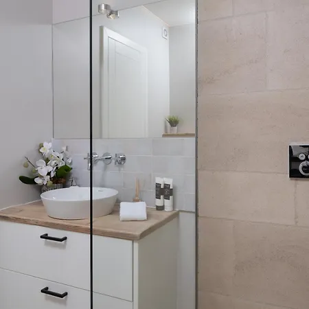 Villa Four Seasons Villas, Zadar - Heated Pool & Jacuzzi Vrsi