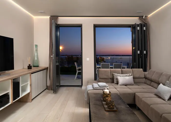 Four Seasons Villas, Zadar - Heated Pool & Jacuzzi Willa Vrsi