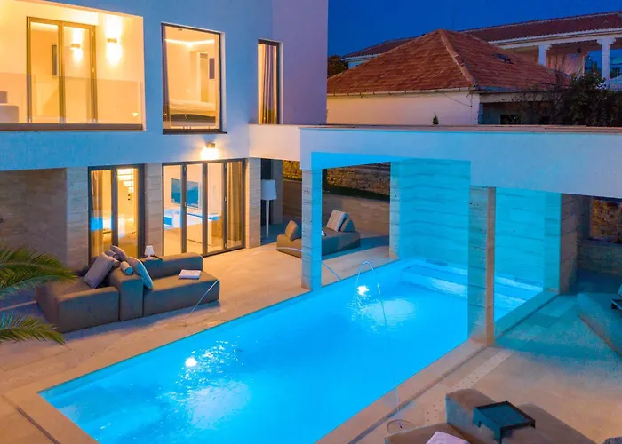 Four Seasons Villas, Zadar - Heated Pool & Jacuzzi * Vrsi