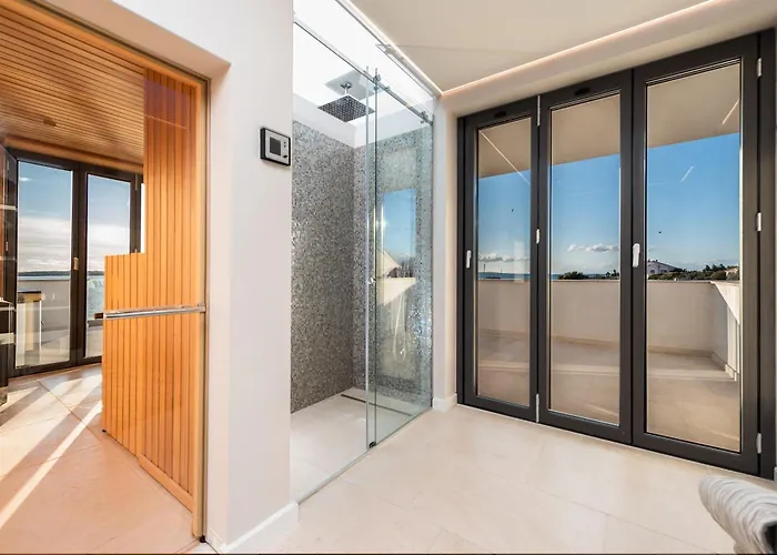 Four Seasons Villas, Zadar - Heated Pool & Jacuzzi Vrsi