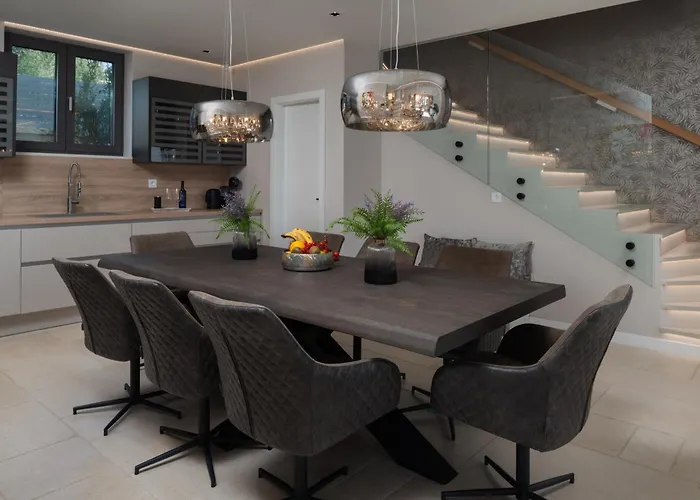 Villa Four Seasons Villas, Zadar - Heated Pool & Jacuzzi Vrsi