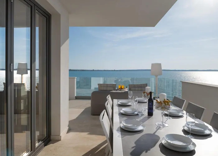 Four Seasons Villas, Zadar - Heated Pool & Jacuzzi Vrsi