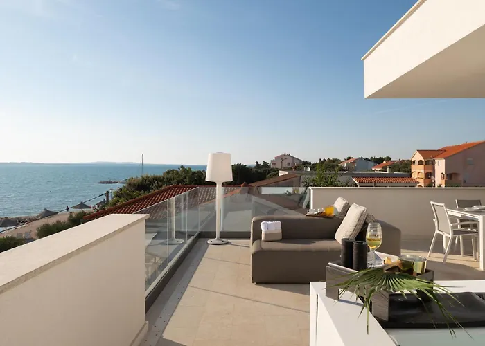 Willa Four Seasons Villas, Zadar - Heated Pool & Jacuzzi *