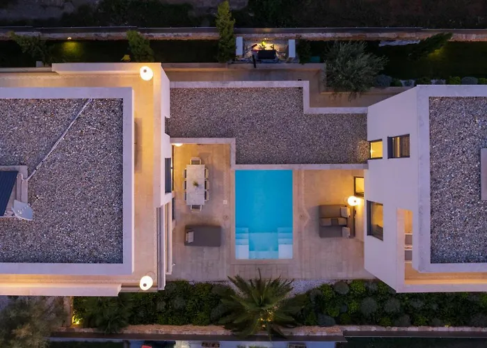 Four Seasons Villas, Zadar - Heated Pool & Jacuzzi Vrsi