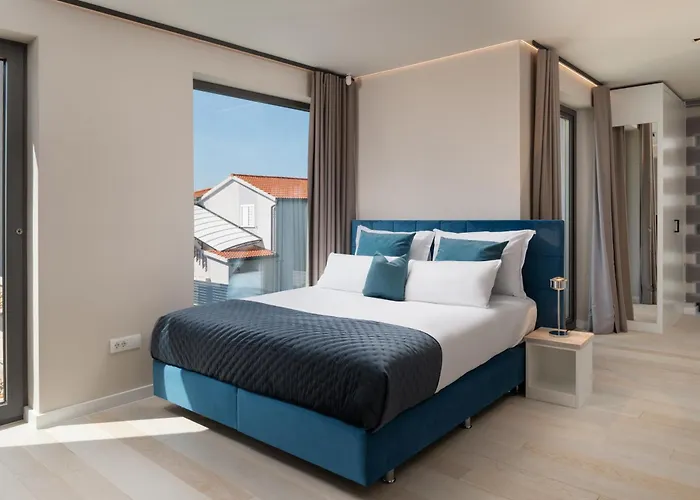 Four Seasons Villas, Zadar - Heated Pool & Jacuzzi