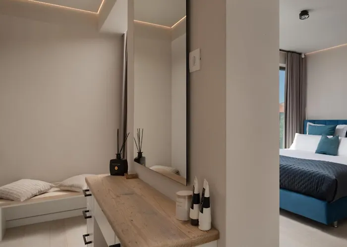 Willa Four Seasons Villas, Zadar - Heated Pool & Jacuzzi Vrsi