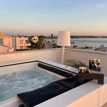 빌라 Four Seasons Villas, Zadar - Heated Pool & Jacuzzi 브르시