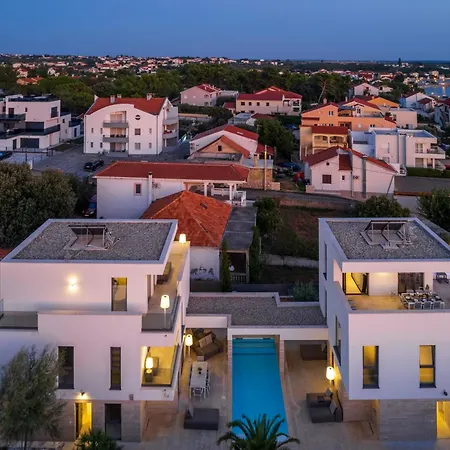 Four Seasons Villas, Zadar - Heated Pool & Jacuzzi