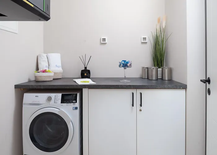 Вилла Four Seasons Villas, Zadar - Heated Pool & Jacuzzi Врси